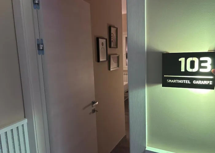 בית הארחה Smarthotel Garampi רומא