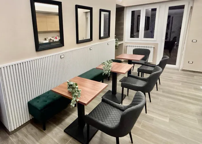 Smarthotel Garampi בית הארחה 4*
