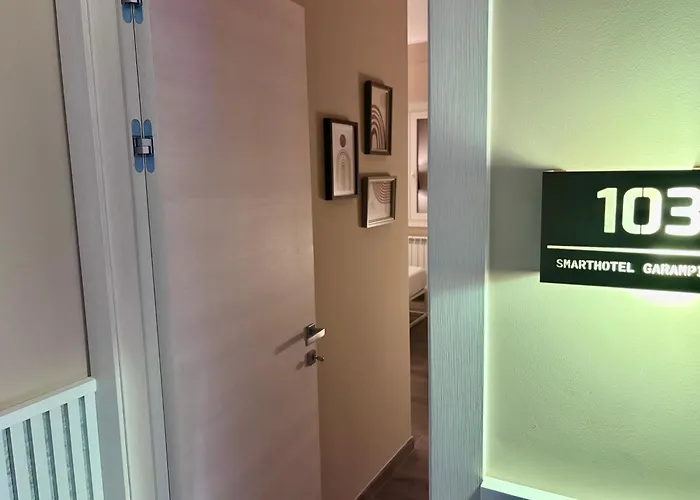 בית הארחה Smarthotel Garampi